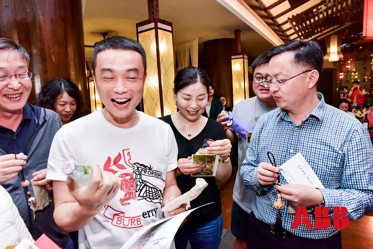 麗江束河古鎮定向尋寶團建拓展