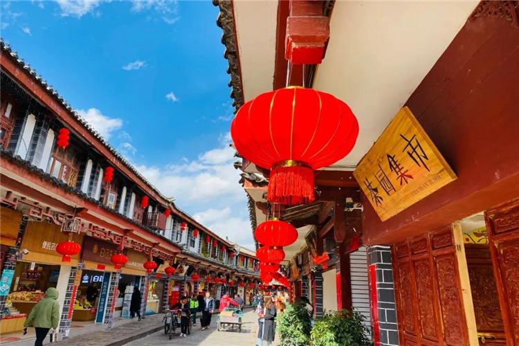 春暖花開麗江歡迎您，趁著春日正好，來一場古鎮之旅！