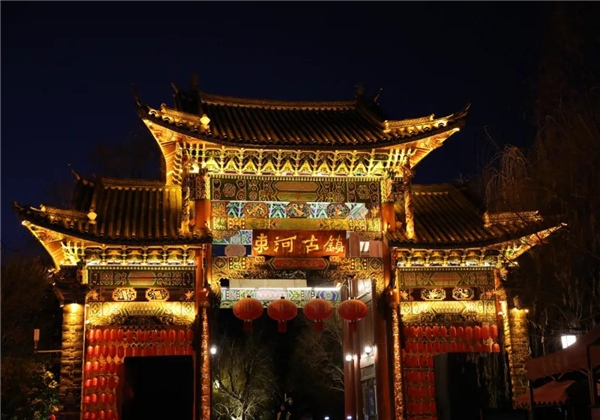 美到尖叫！束河私藏著宮崎駿動畫里的夜景