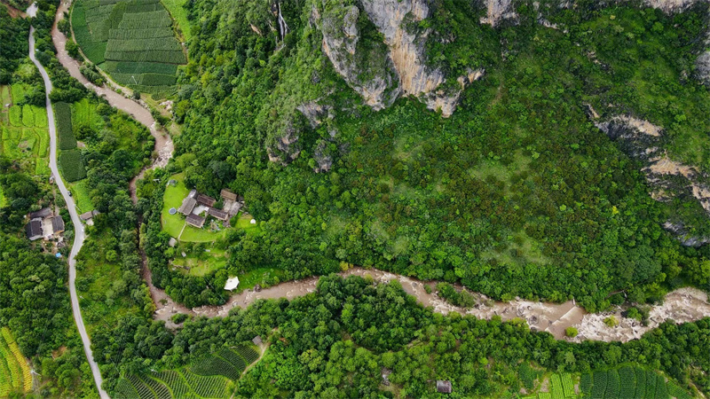 麗江石鼓鎮攀巖場簡介學校| 營地教育+拓展訓練+戶外旅行