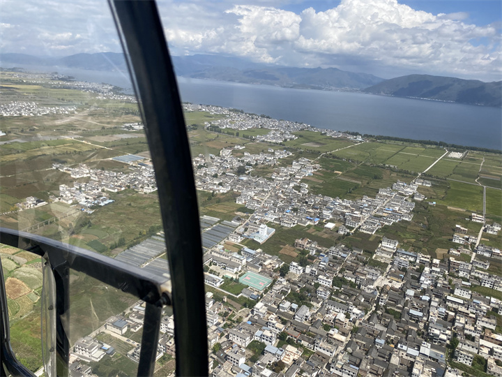 麗江戶外運動推薦：麗江直升機空中游覽，麗江駝峰航空俱樂部推出的小眾刺激的團建項目之一