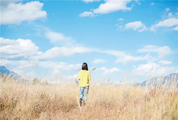 麗江旅游：冬日的麗江，適合與中濟海邂逅一場